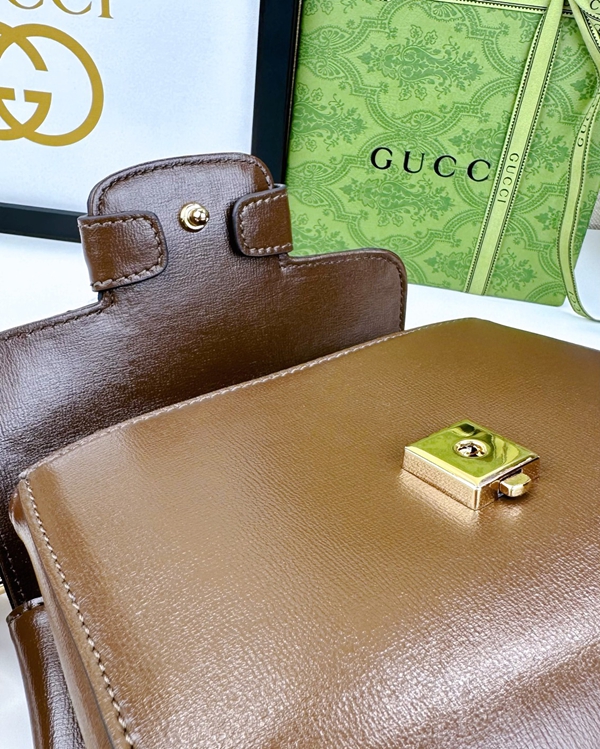 激安グッチバッグコピー角部分ディテール